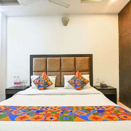 Fabhotel Belwood Near Igi Airport Új-Delhi Kültér fotó