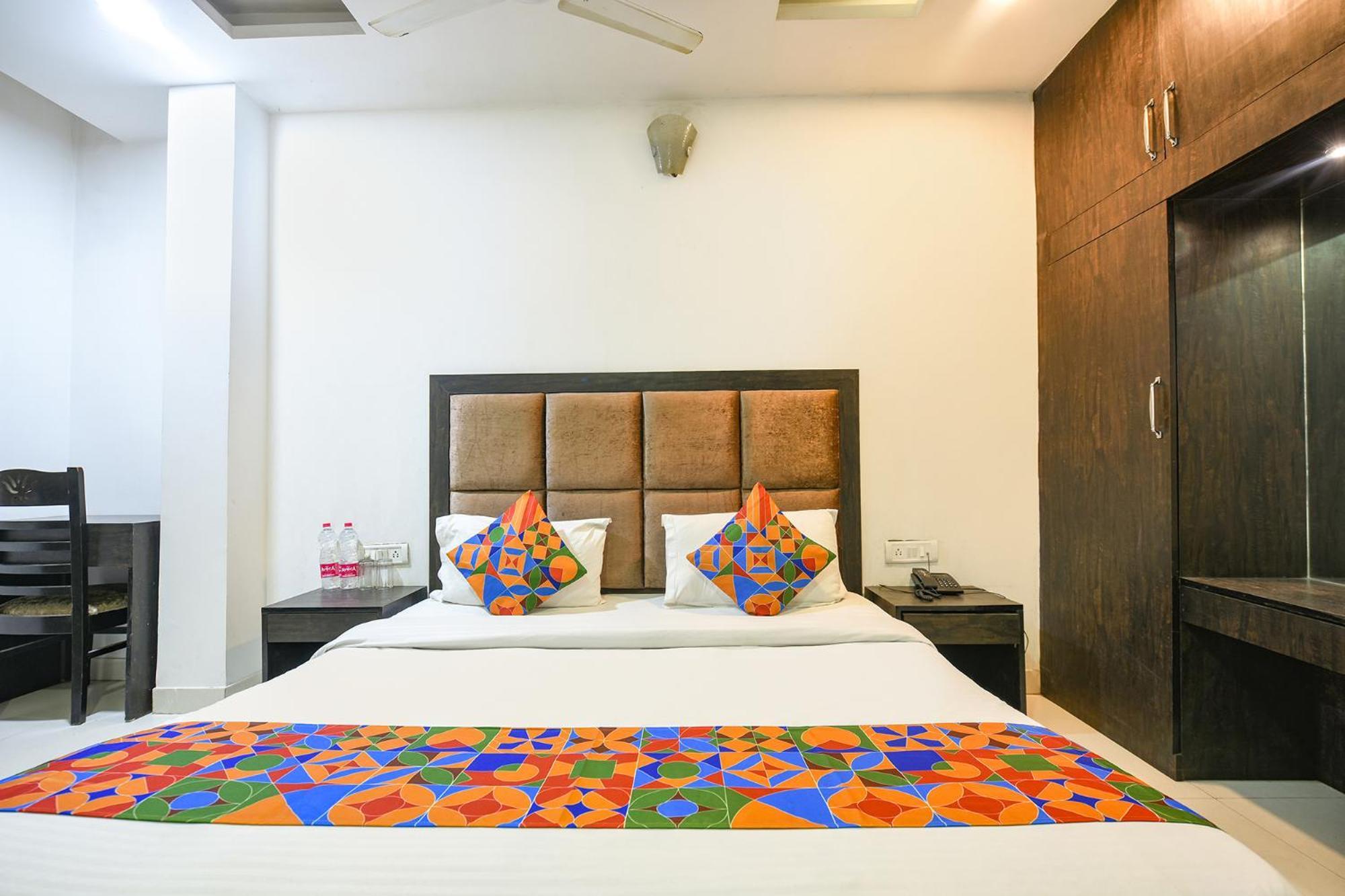 Fabhotel Belwood Near Igi Airport Új-Delhi Kültér fotó