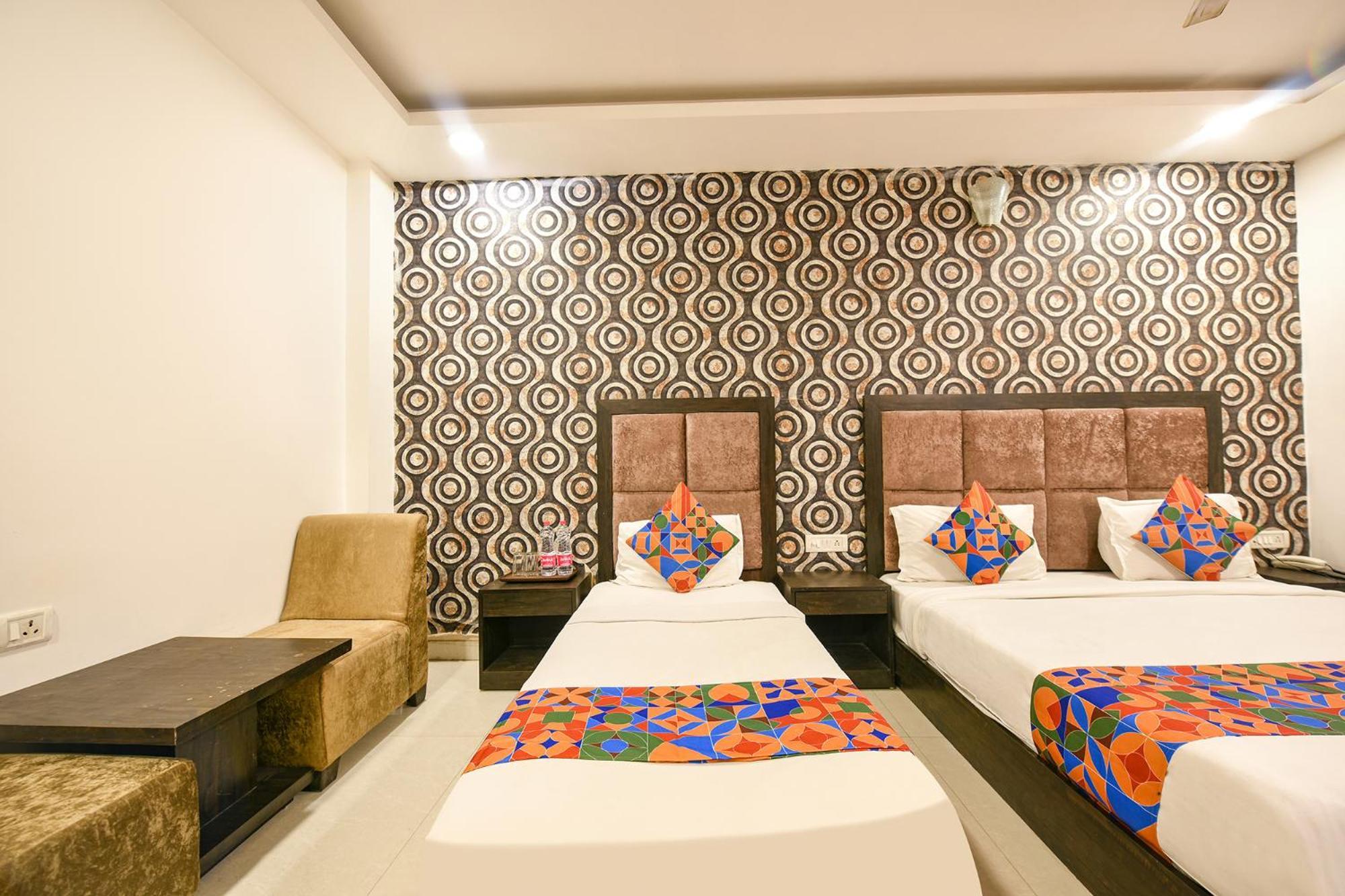 Fabhotel Belwood Near Igi Airport Új-Delhi Kültér fotó